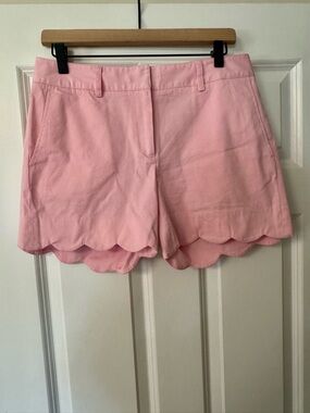 J. McLaughlin Pink Petal Scallop-Hem Shorts